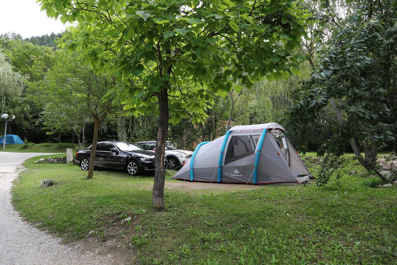 Camping La Ferme De Castellane Hotel Exterior foto